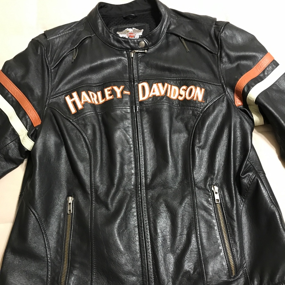 Women’s size large Harley Davidson leather coat